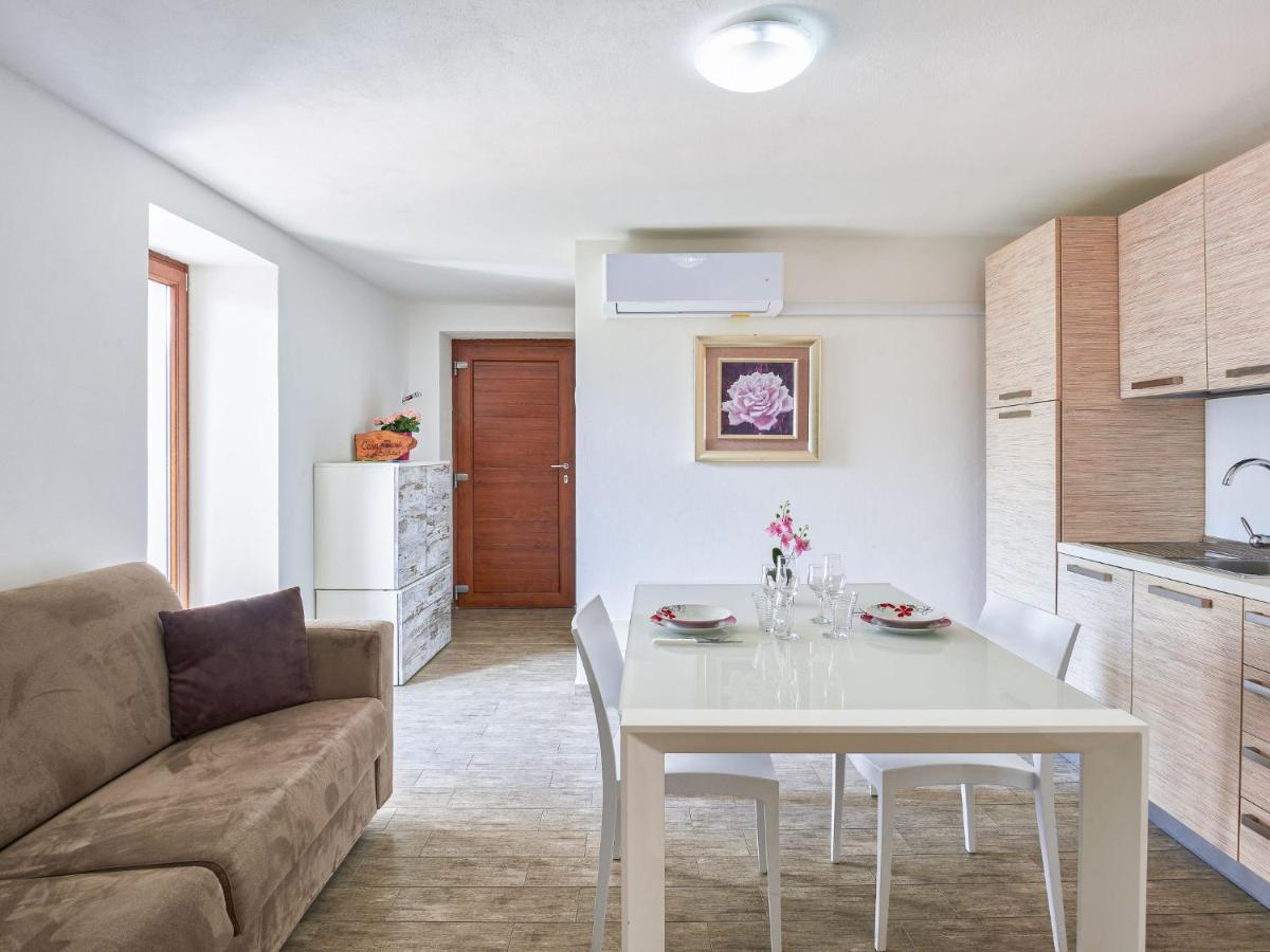 Holiday Home Rustico Maria - Dma392 By Interhome Vercana Luaran gambar